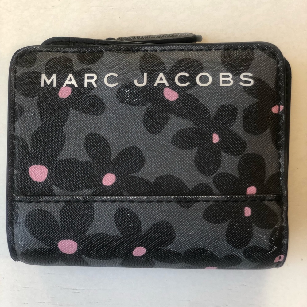 Marc Jacobs wallet
